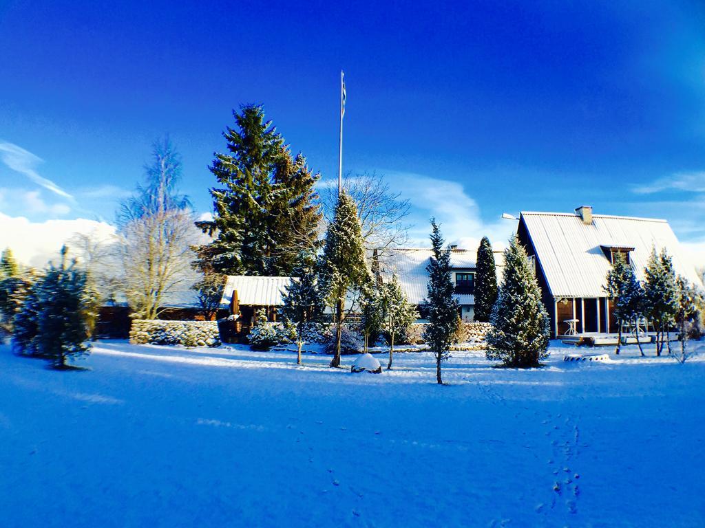 Kuivastujaani Hotel Bagian luar foto